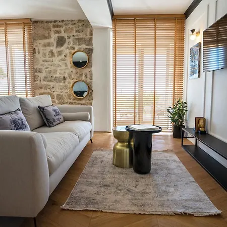 ベッド・アンド・ブレックファスト Restaurant & Morgan ブルトニグラ