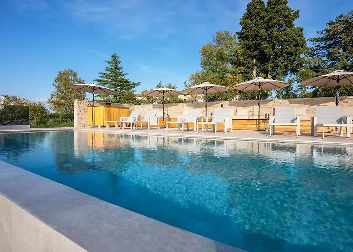 Restaurant & Morgan Bed & Breakfast