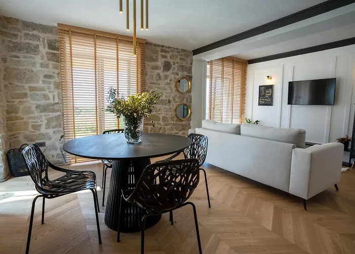 Restaurant & Morgan krevet i doručak