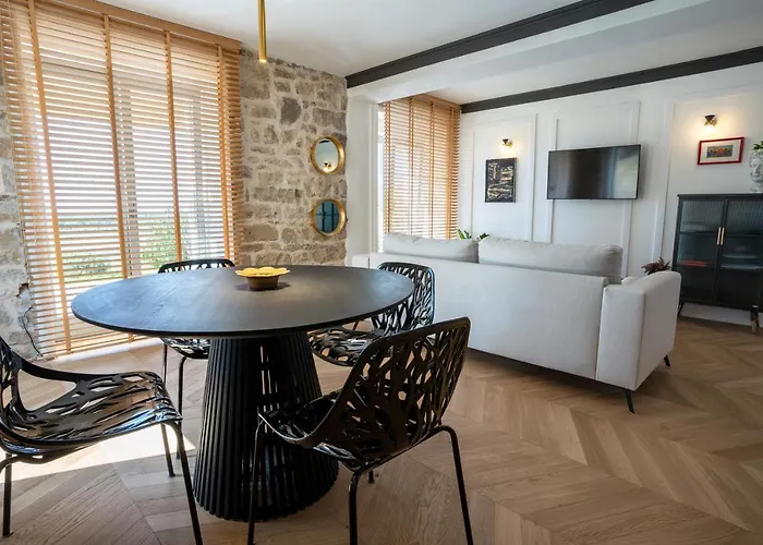 Restaurant & Morgan krevet i doručak